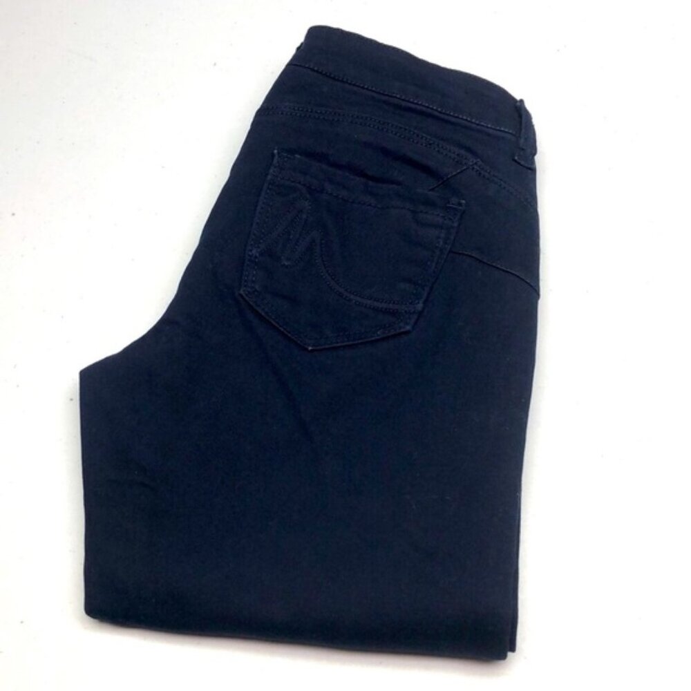 LIKE NEW SUKO BLUE SLIM STRAIGHT JEANS 4/26x30 ⭐️